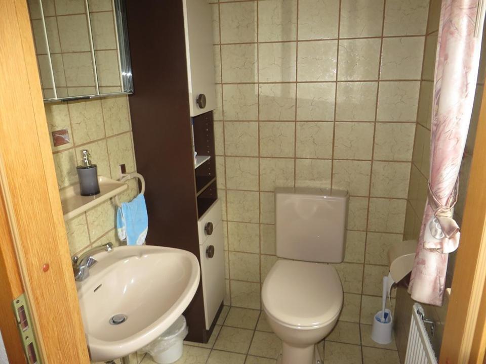 Entire House, Quiet City Location, Garden, Parking Bielefeld Eksteriør billede